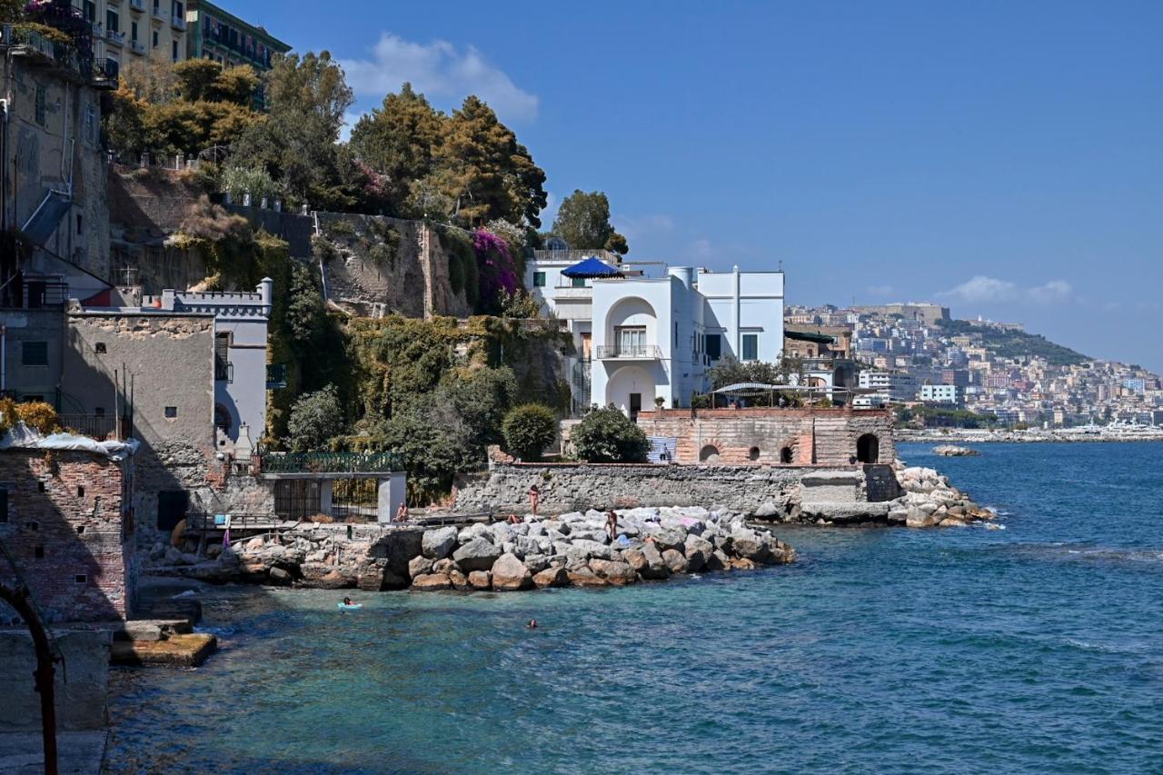 La Casa Sull' Acqua Apartment Napoli Exterior foto