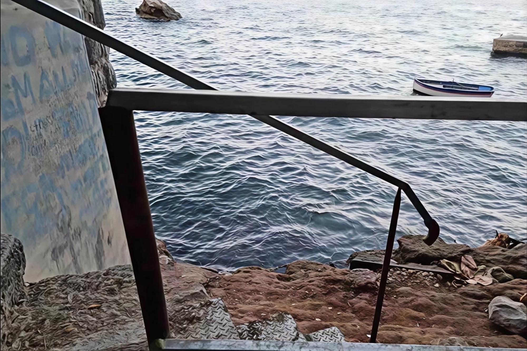 La Casa Sull' Acqua Apartment Napoli Exterior foto